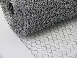 13mm wire mesh is an electric fusion welded prefabricated joined grid consisting of a series of parallel longitudinal wires with accurate spacing welded to cross wires at the required spacing, this kind mesh can be used in many places, which is multifunct