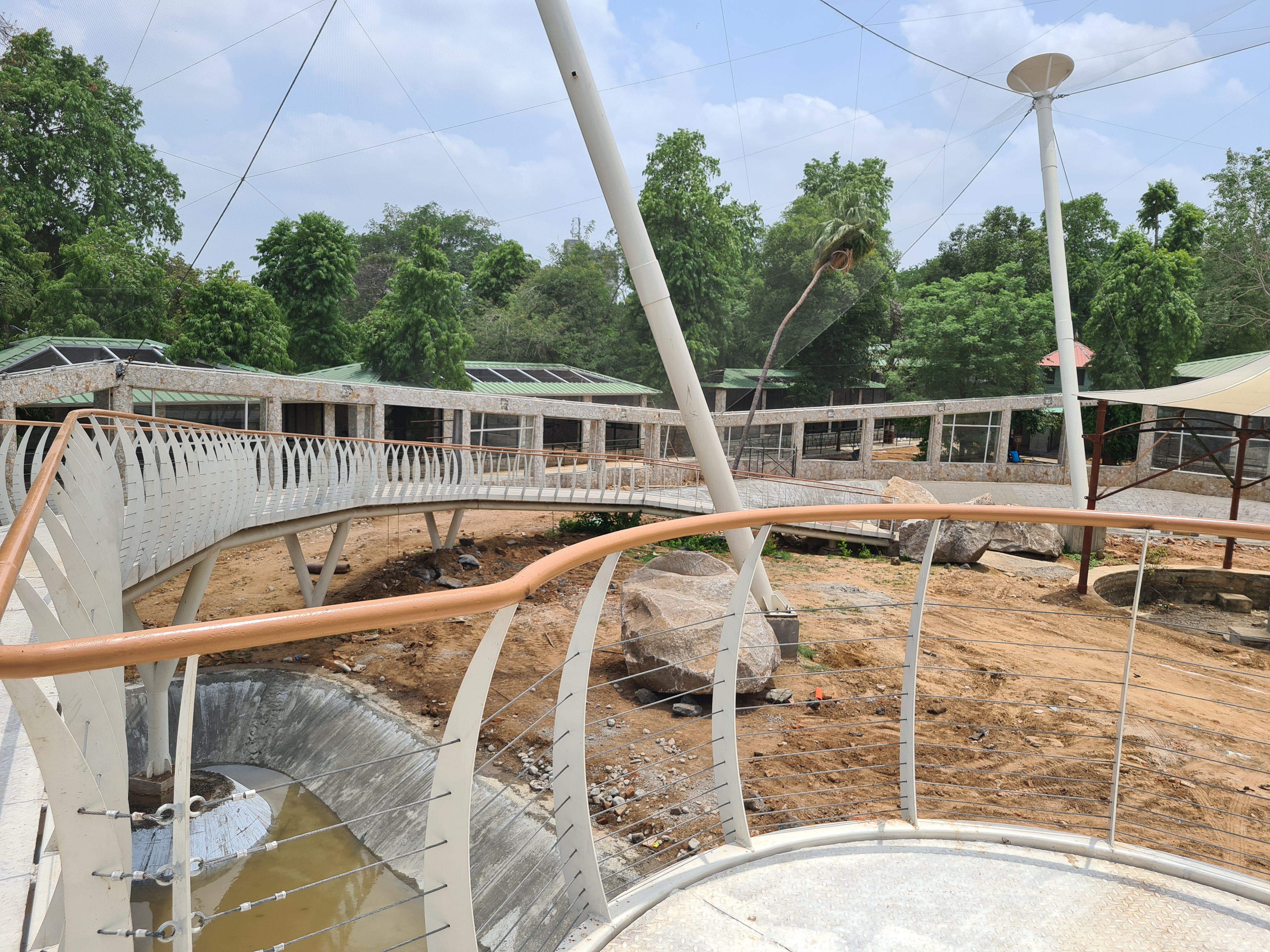 Zoo Mesh Installation Site