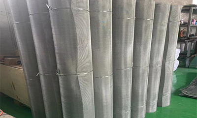 What Is the Difference Between T-304 and T-316 Stainless Steel Wire Mesh?